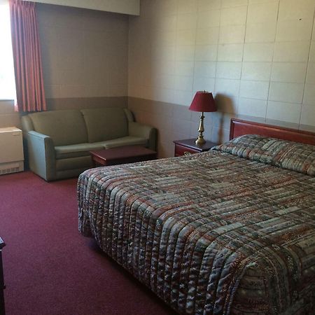 Midtown Motor Inn Bonnyville 外观 照片